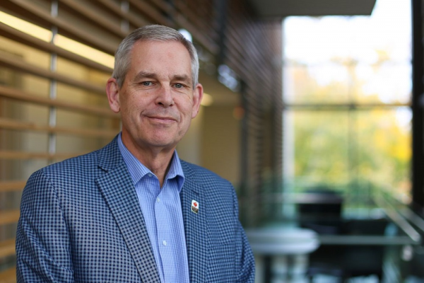 Dr. Stephen Archer hits research milestone