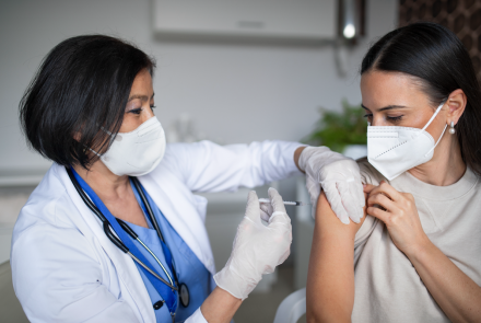 Queen’s Health Sciences receives funding for vaccination education project