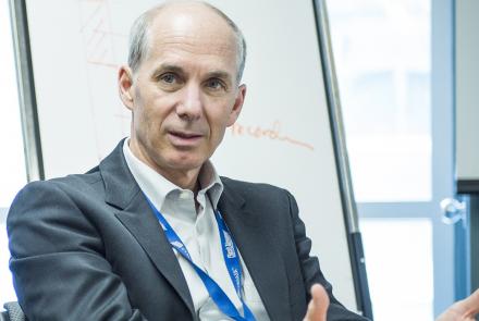 Dr. Vanner receives national award in bowel disease research