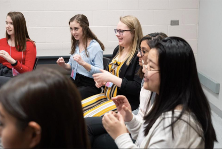 Nursing student bridges the gap between Deaf and hearing culture